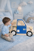 Tavola manipolativa Montessori a partire dai 12 mesi, macchinina con supporto.
